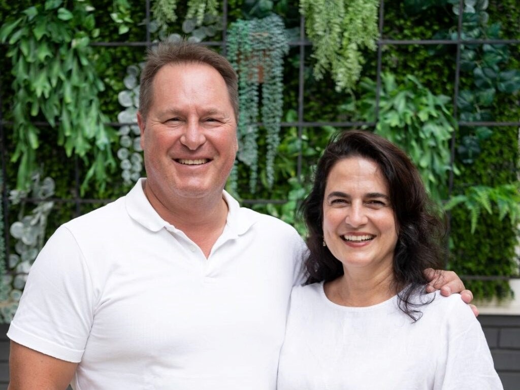 Andrew and Ana de Vlieg